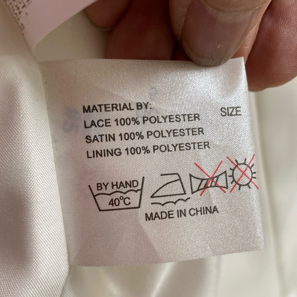 Strapless Wedding/Prom gown! Impression Bridal ivory colour! Overlay! Size 6 - Picture 6 of 12